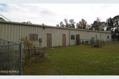 901 Nc-306, Grantsboro, NC 28529 - Photo 34