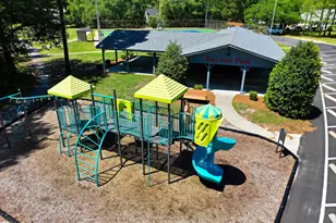 1020 Barkentine Dr, New Bern, NC 28560 - Photo 16