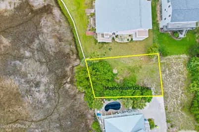 118 Windjammer Drive, Holden Beach, NC 28462 - Photo 2