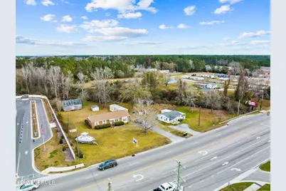 1108 W Corbett Avenue, Swansboro, NC 28584 - Photo 2