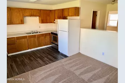 1085 Cheyenne Court #4, Greenville, NC 27858 - Photo 2