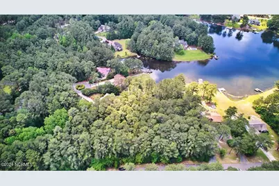 16 Lakeshore Drive, Wagram, NC 28396 - Photo 2
