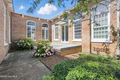 723 McMullan Avenue #Unit 403, Edenton, NC 27932 - Photo 1