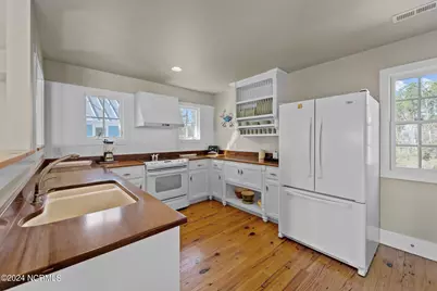 511 Neuse Village Road # C5, Arapahoe, NC 28510 - Photo 4