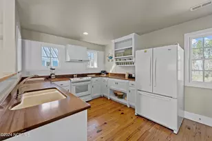 511 Neuse Village Rd, Arapahoe, NC 28510 - Photo 4