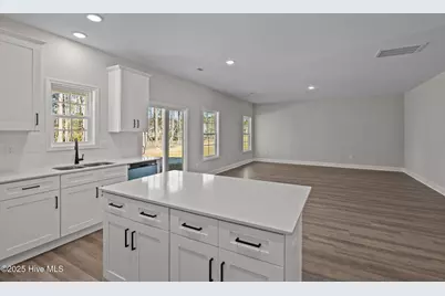 1004 Tawney Trace, New Bern, NC 28562 - Photo 10
