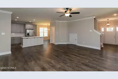 519 N Sycamore Street, Aberdeen, NC 28315 - Photo 6