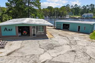 1054 E Main St, Washington, NC 27889 - Photo 1