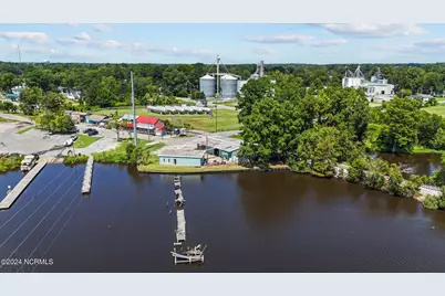 1054 E Main Street, Washington, NC 27889 - Photo 22