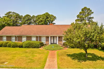 3580 Rosewood Drive, Lumberton, NC 28358 - Photo 2