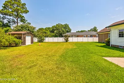 3580 Rosewood Drive, Lumberton, NC 28358 - Photo 6