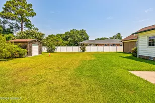 3580 Rosewood Dr, Lumberton, NC 28358 - Photo 6