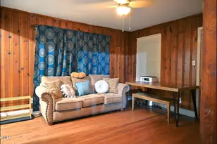 916 Bern St, New Bern, NC 28560 - Photo 16