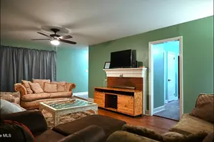 916 Bern St, New Bern, NC 28560 - Photo 12