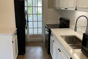 145 E Vermont Ave, Southern Pines, NC 28387 - Photo 18