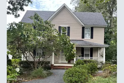 145 E Vermont Avenue, Southern Pines, NC 28387 - Photo 1