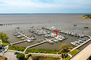 516 Water St, Oriental, NC 28571 - Photo 2