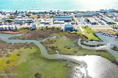 309 N New River Drive, Surf City, NC 28445 - Photo 4