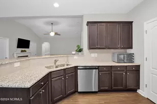 6639 Ramsey St, Fayetteville, NC 28311 - Photo 16
