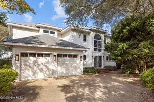 518 Egret Lake Dr, Pine Knoll Shores, NC 28512 - Photo 2