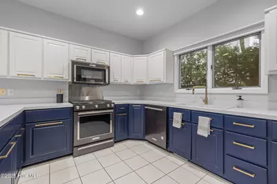518 Egret Lake Drive, Pine Knoll Shores, NC 28512 - Photo 16