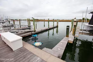 100 Olde Towne Yacht Clb Dr, Beaufort, NC 28516 - Photo 8