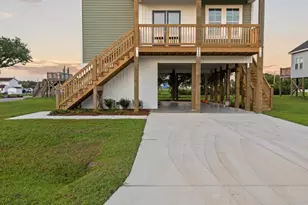 108 Flippers Cv Dr, Cedar Point, NC 28584 - Photo 2