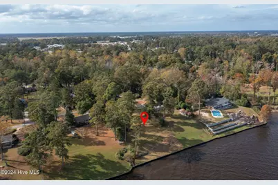 2108 Neuse Cliffs Drive, New Bern, NC 28560 - Photo 10