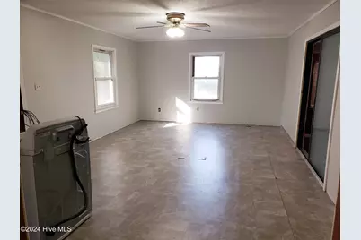 716 W Burkhead Street, Whiteville, NC 28472 - Photo 8