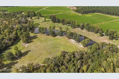 215 Nc 43 Hwy, Vanceboro, NC 28586 - Photo 32