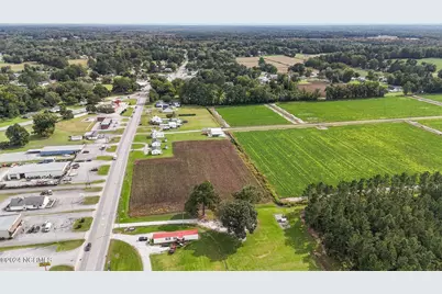 215 Nc 43 Hwy, Vanceboro, NC 28586 - Photo 12