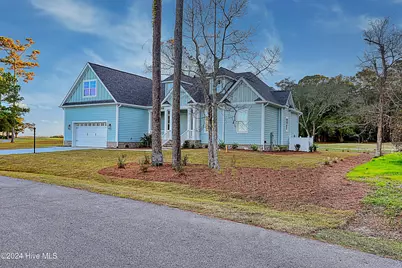 115 Genoes Point Road SW, Supply, NC 28462 - Photo 6