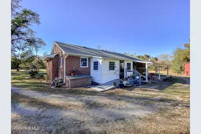 4271 Caratoke Highway, Barco, NC 27917 - Photo 8