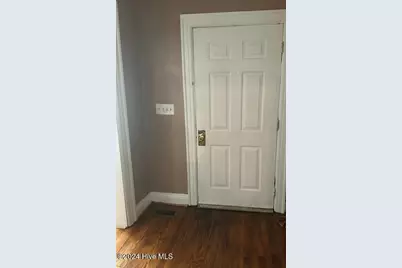 301 W Pittsylvania Street, Halifax, NC 27839 - Photo 2