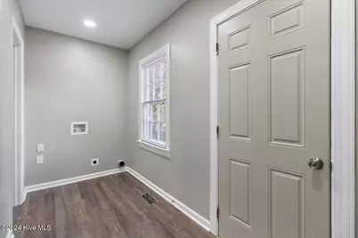 811 Briggs Street S, Wilson, NC 27893 - Photo 14