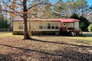 1109 Bee Gee Ln, Williamston, NC 27892 - Photo 6