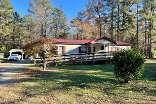 1109 Bee Gee Ln, Williamston, NC 27892 - Photo 2