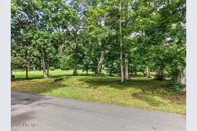 9088 Forest Drive SW, Sunset Beach, NC 28468 - Photo 4