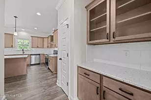 815 Lawson Ct, Greenville, NC 27858 - Photo 36