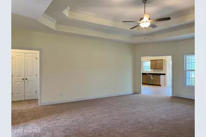1870 Olde Towne Pointe Boulevard, Jacksonville, NC 28546 - Photo 6