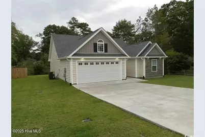 1023 Meares Street SW, Calabash, NC 28467 - Photo 2