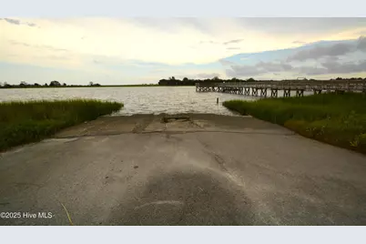 810 Dogwood Drive, Sunset Beach, NC 28468 - Photo 24