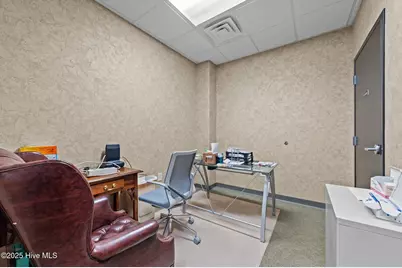 1025 Wh Smith Boulevard #104, Greenville, NC 27834 - Photo 14