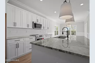 301 E Ivybridge Drive, Hubert, NC 28539 - Photo 8