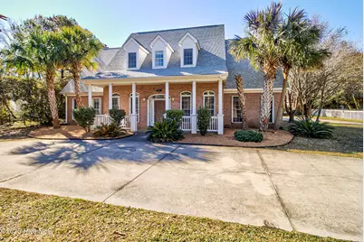 613 Clarendon Avenue, Carolina Beach, NC 28428 - Photo 2