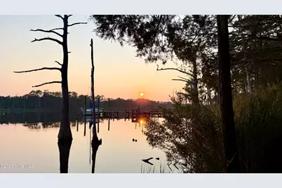 5514 Gondolier Drive, New Bern, NC 28560 - Photo 8