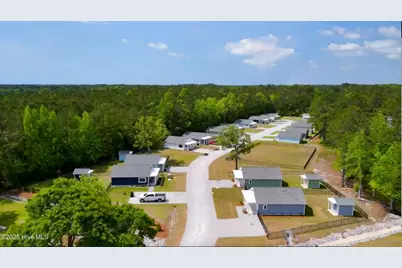 165 Long Pond Loop, Swansboro, NC 28584 - Photo 2