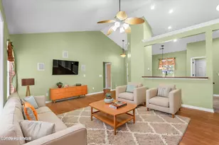 641 Meadowbrook Ln, Calabash, NC 28467 - Photo 2