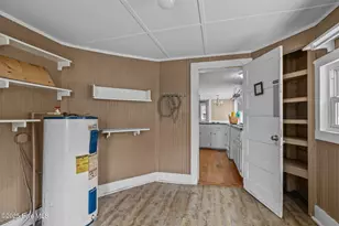 209 N 8th St, Morehead City, NC 28557 - Photo 24