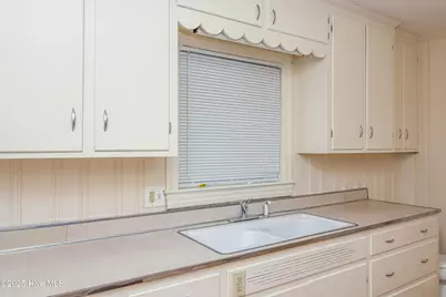 100 S Pineview Avenue, Goldsboro, NC 27530 - Photo 16